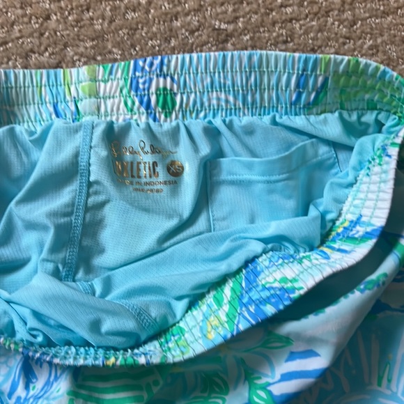 Lilly Pulitzer Luxletic Shorts XS - Picture 4 of 4